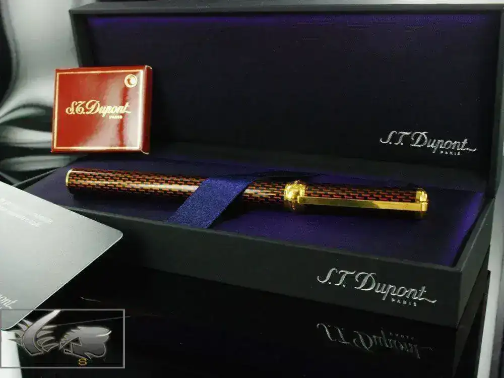 by-Fountain-Pen-Chinese-Lacquer-and-Gold-Vintage-5.webp