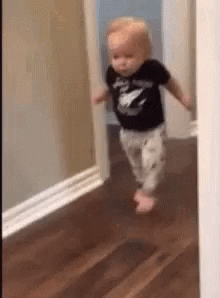 c4cd7409befc044fa9ba37cf1ae8c831.gif