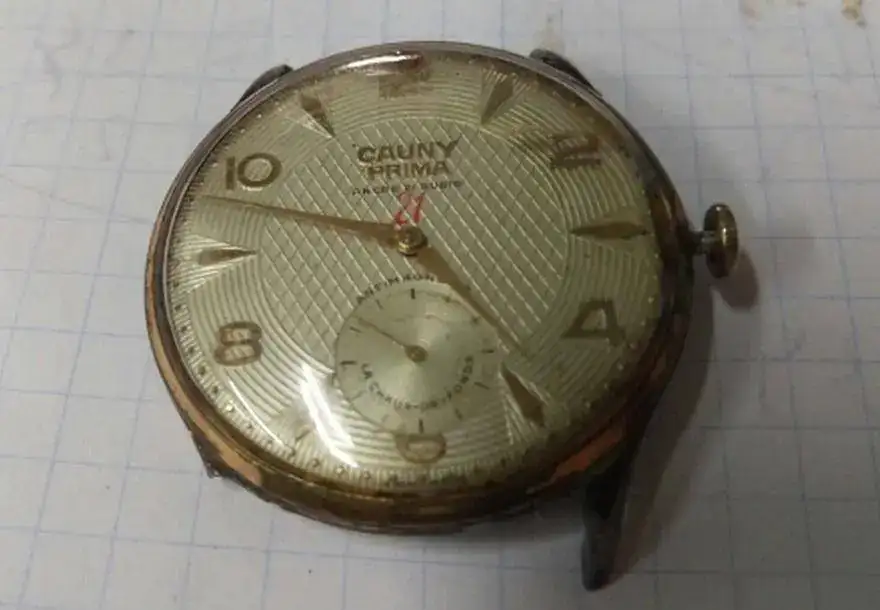 c57825946-03.webp
