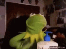 C82B3E7C-3593-4900-B6E1-1055BA3B943B.gif