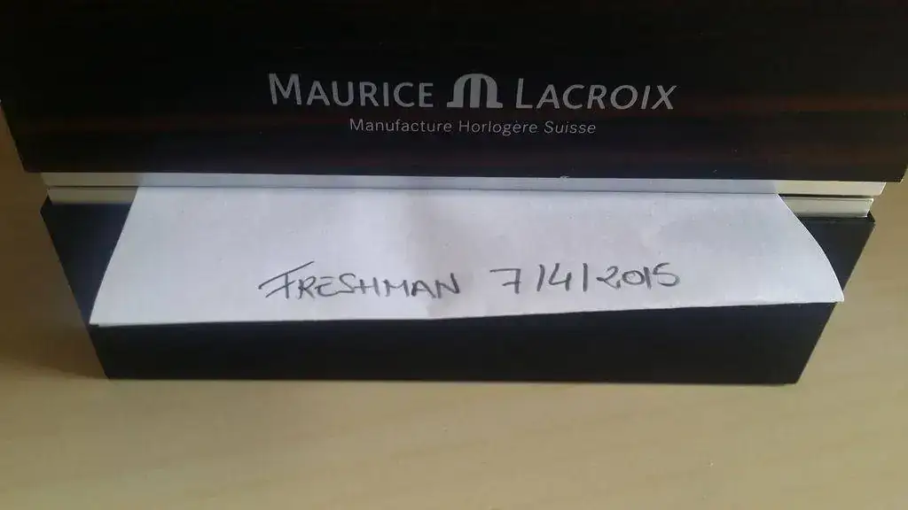 CAJA%20MAURICE%20LACROIX%20FIRMA_zpswtajti8b.webp