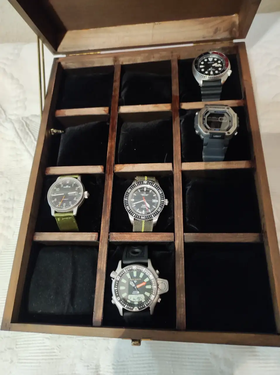 Caja relojes 004.webp