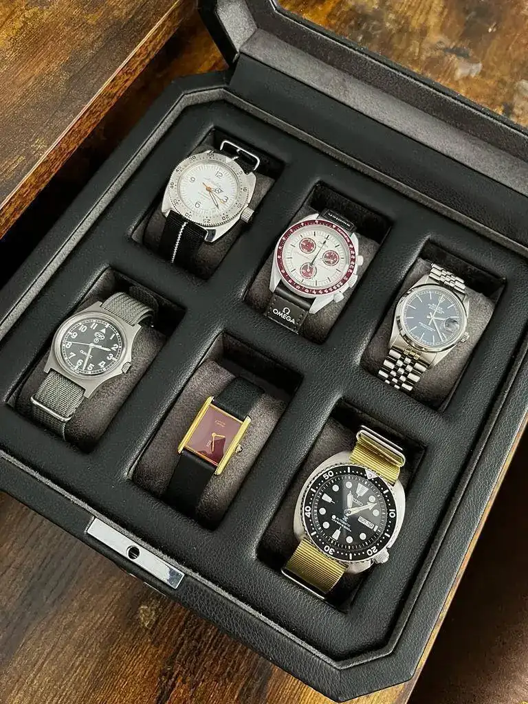 CAJA RELOJES.webp
