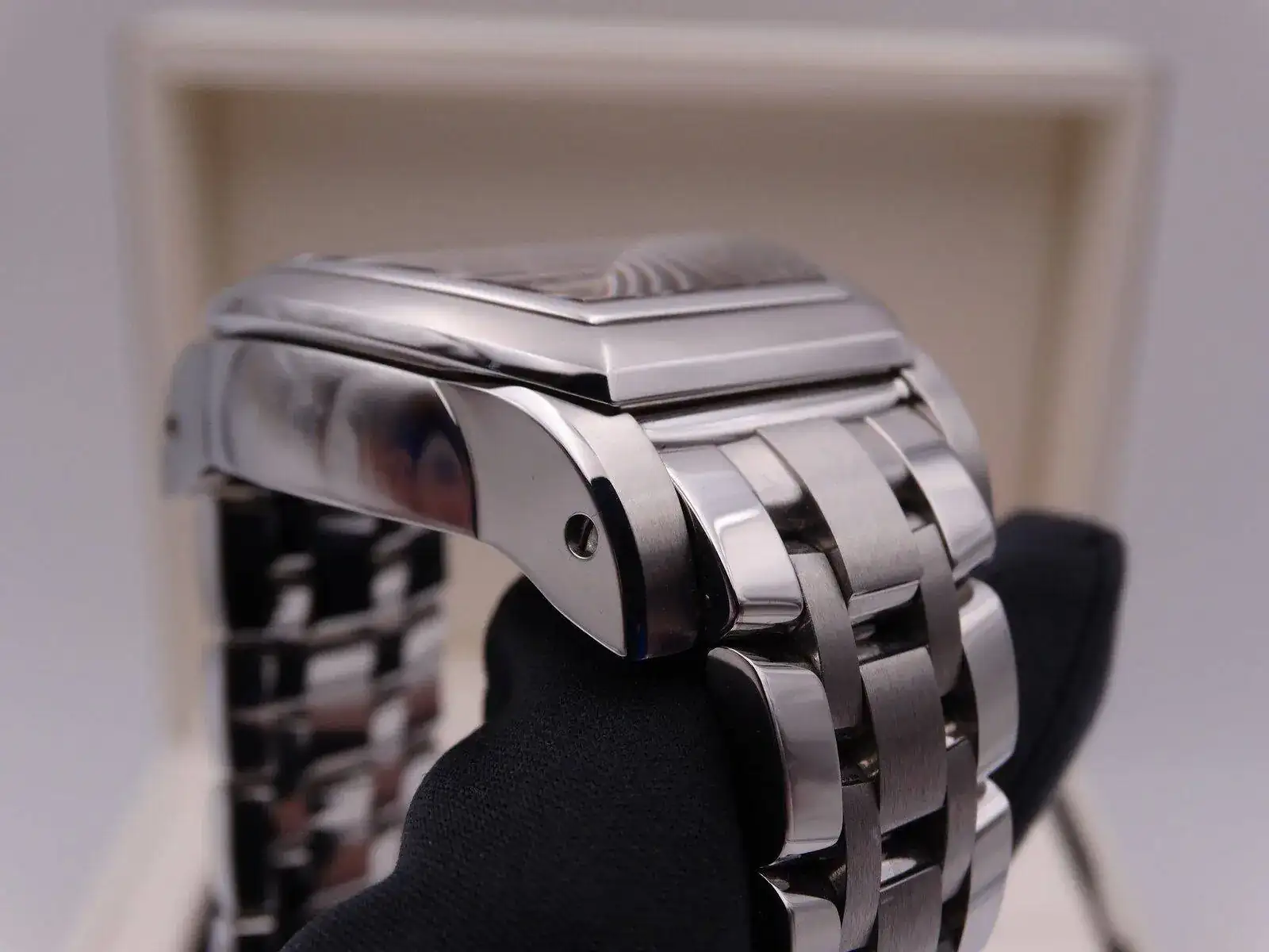 Carl F. Bucherer Patravi Chronograph Power Reserve 03504.webp