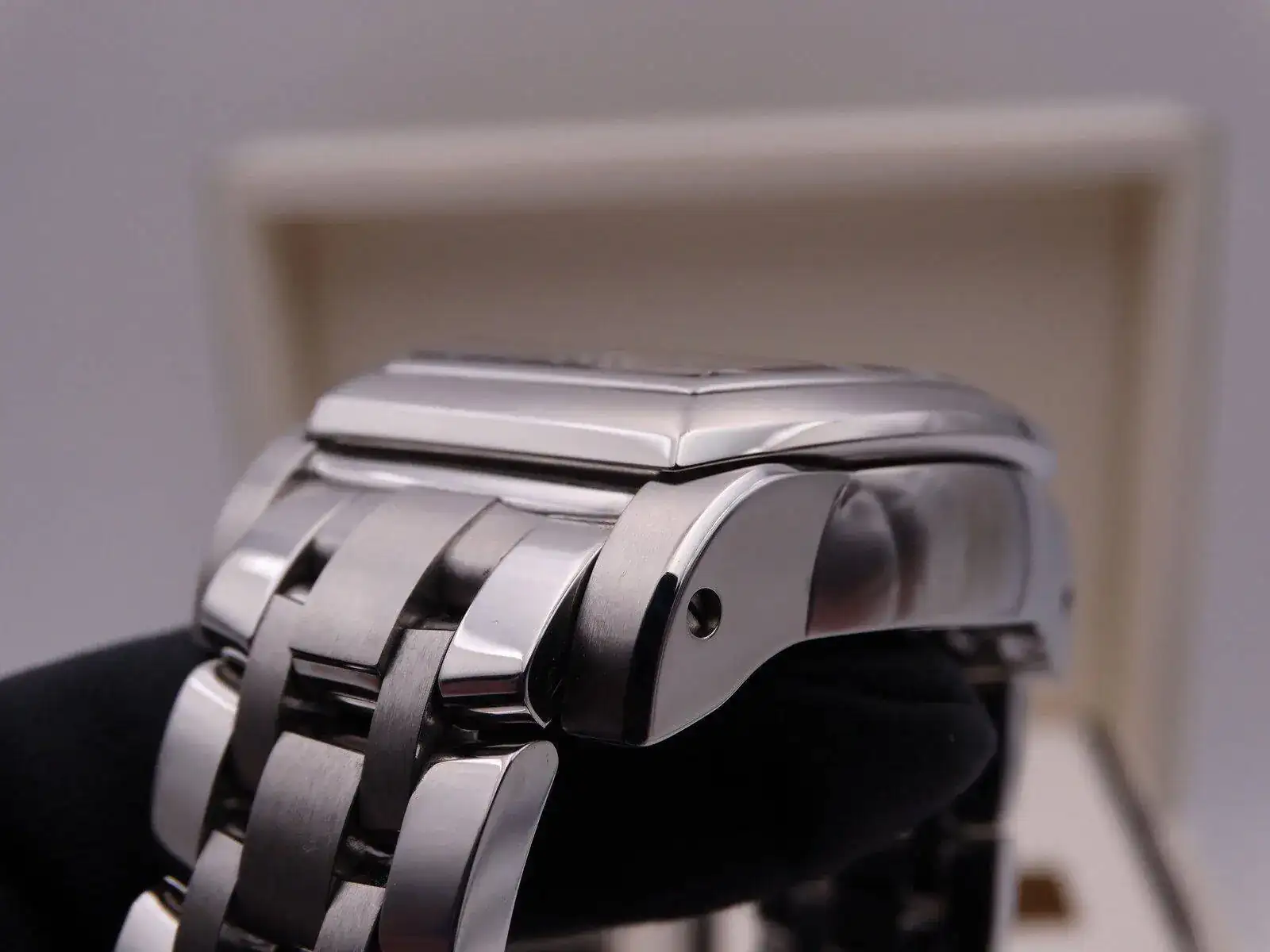 Carl F. Bucherer Patravi Chronograph Power Reserve 03507.webp