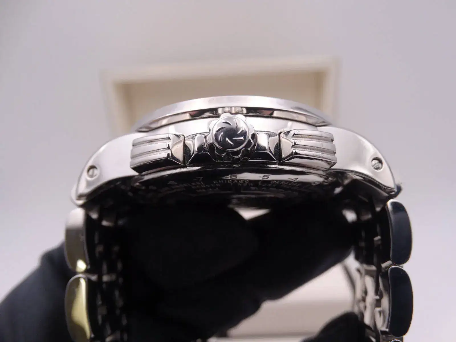 Carl F. Bucherer Travel Tec 04368.JPG