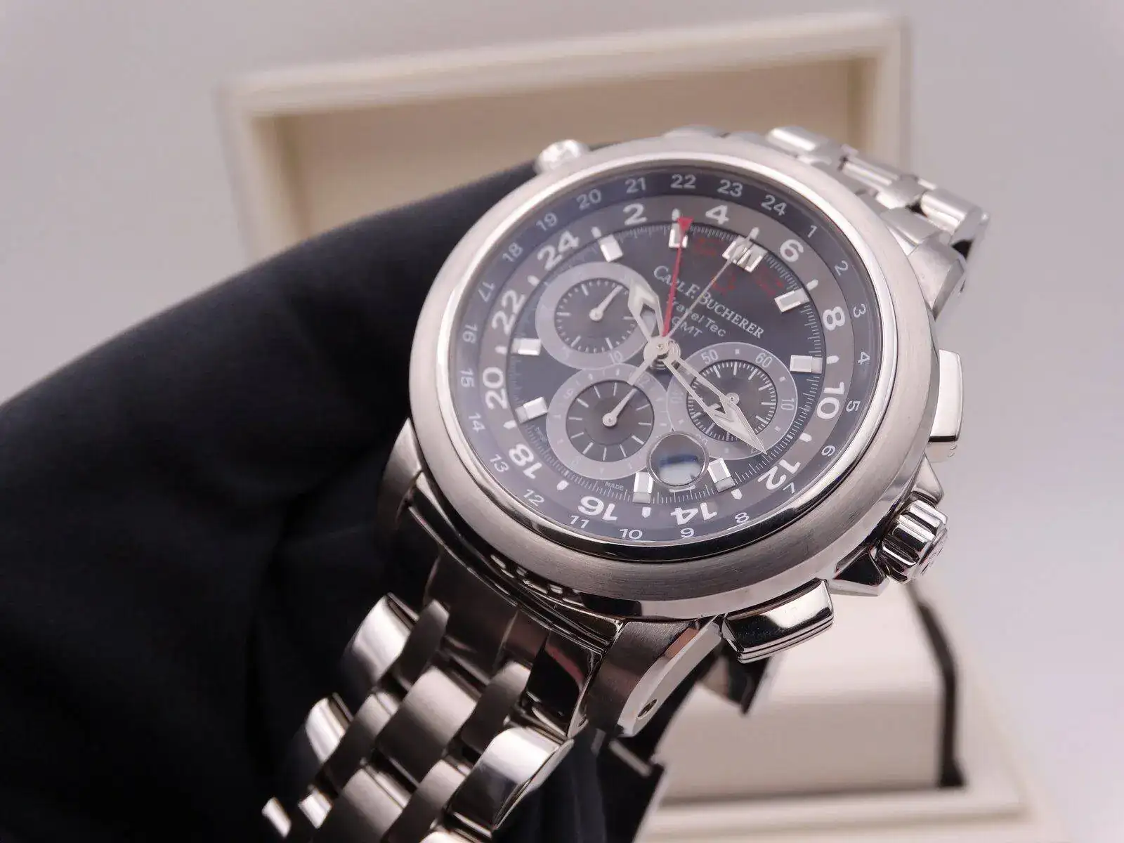 Carl F. Bucherer Travel Tec 04387.JPG