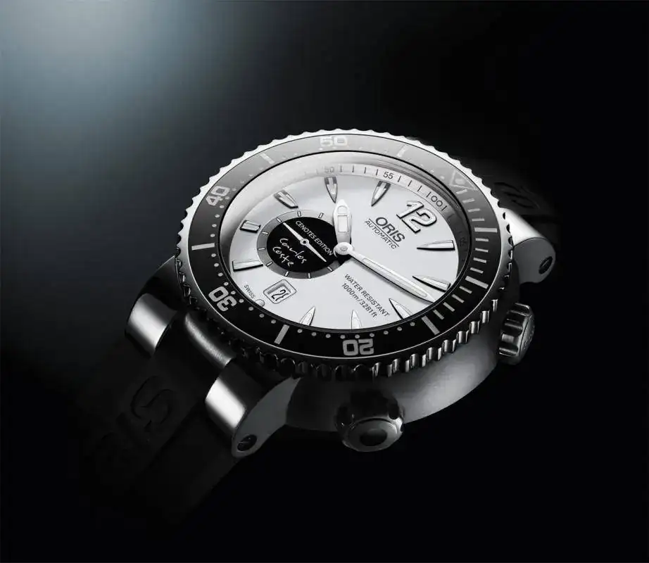 Carlos-Coste-World-Record-Oris-Watch-2010_Original_4893.webp