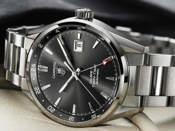 carrera-calibre-7-twin-time-automatic_crop_600x449.webp