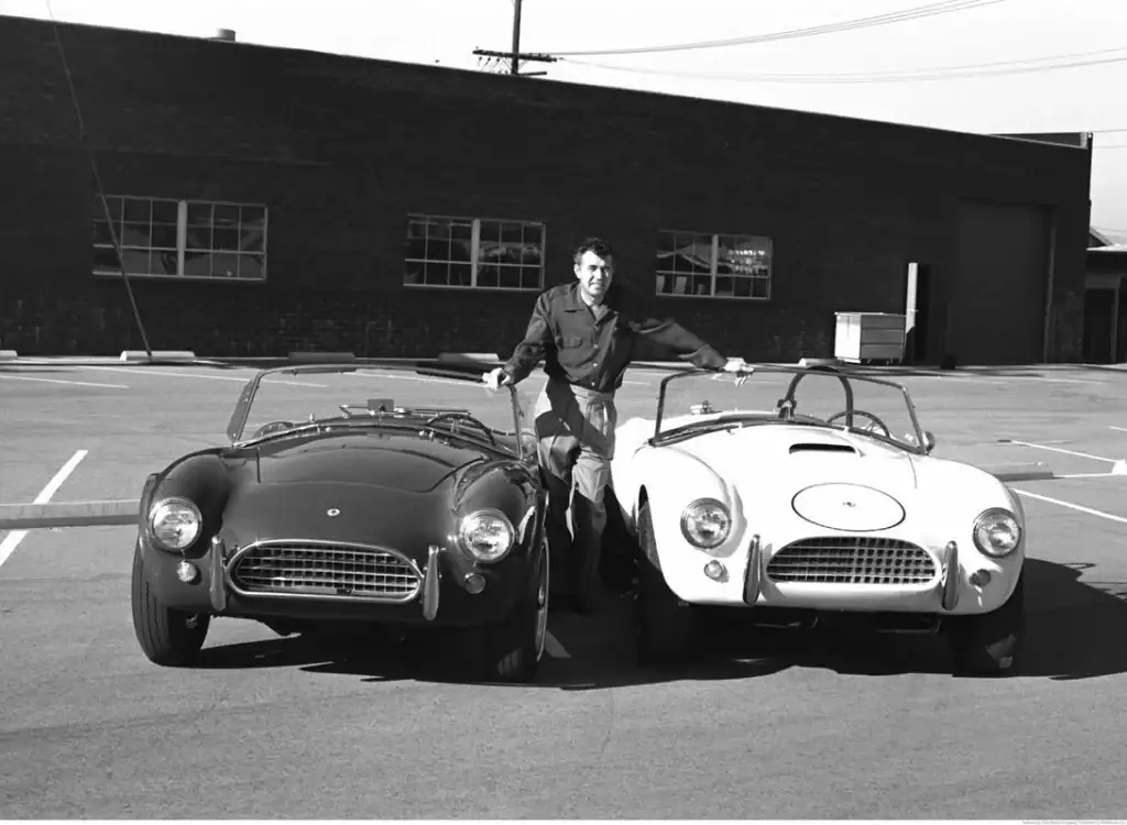 carroll_shelby_2_cobras-1024x750.webp