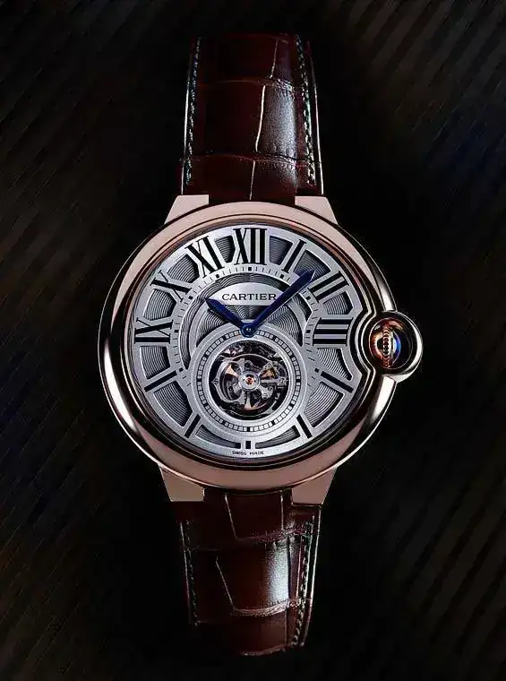 cartier-ballon-bleu-tourbillon-volant.webp