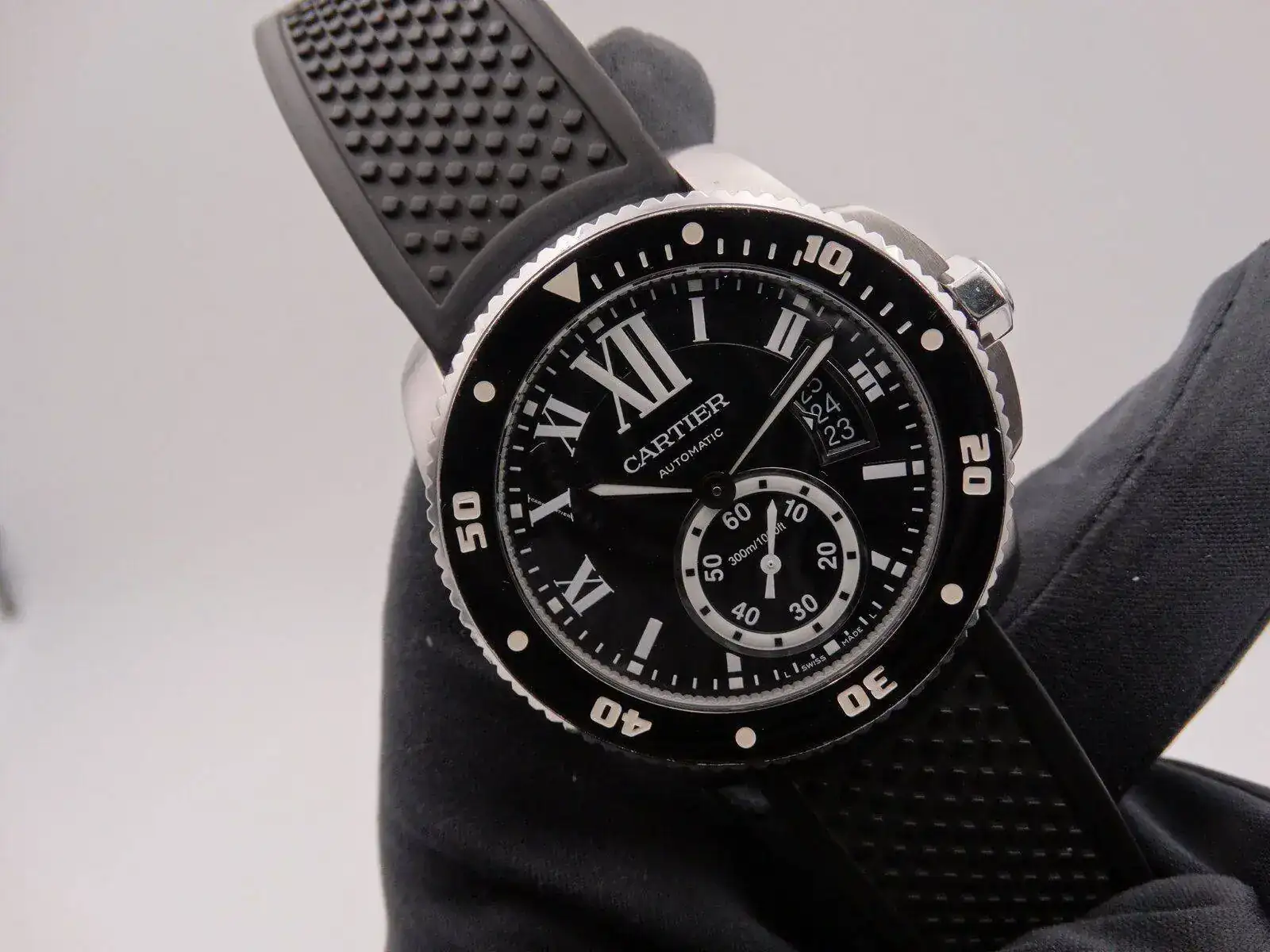 Cartier Calibre de Diver 8679.JPG