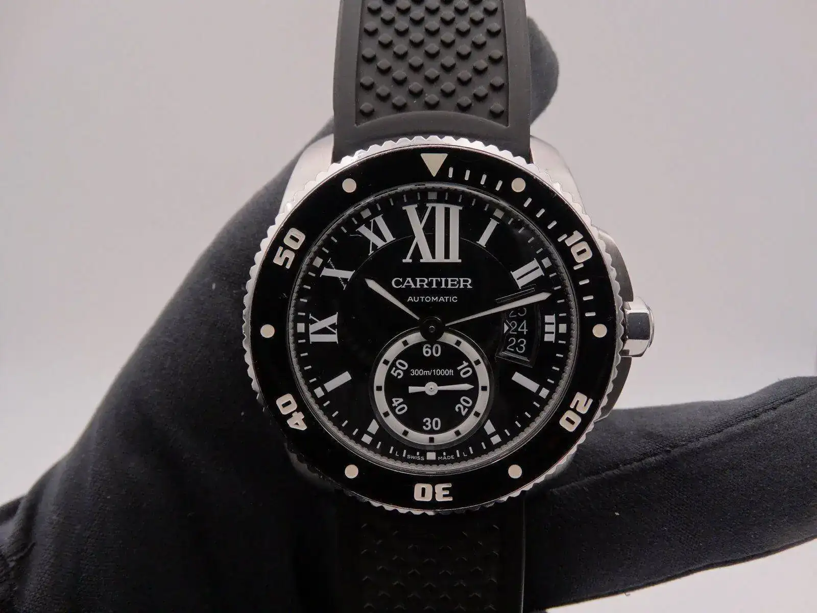 Cartier Calibre de Diver 8680.JPG