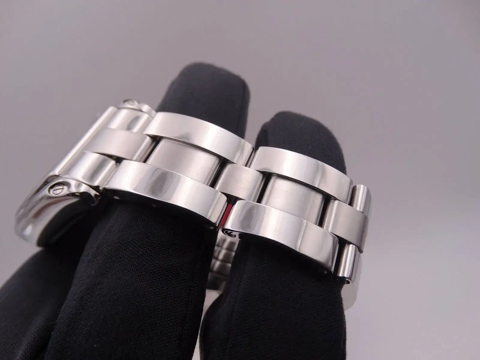 Cartier Roadster 2510 01387.webp