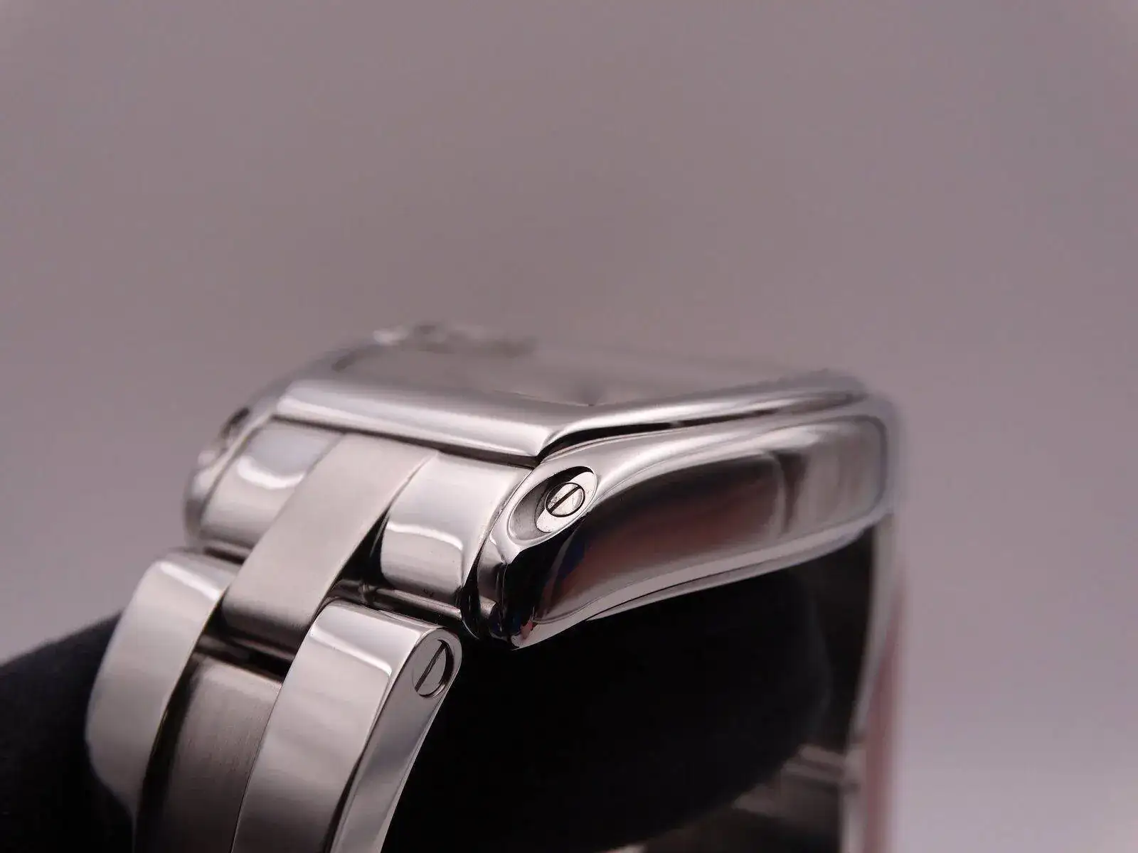 Cartier Roadster 2510 01395.webp