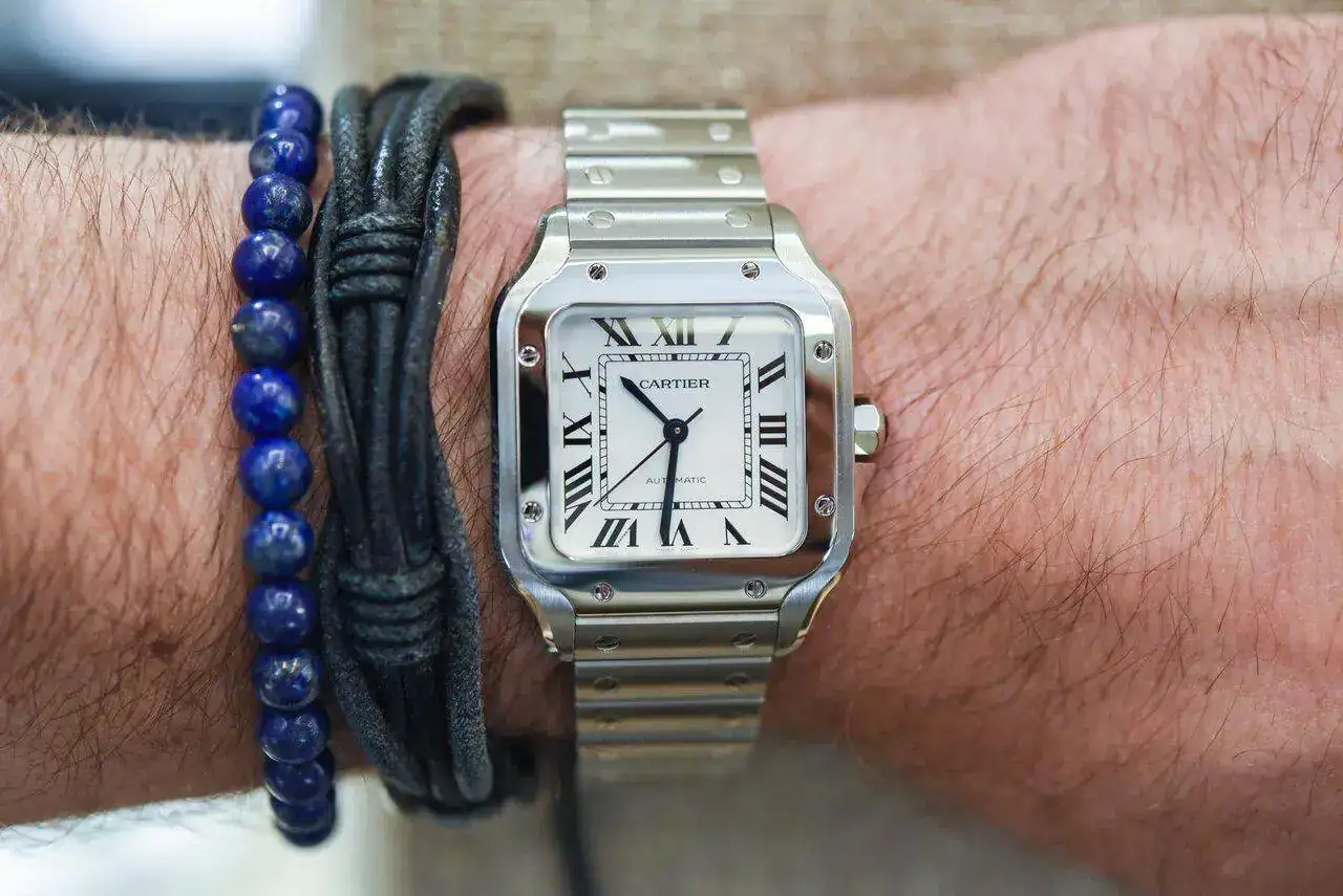 Cartier-Santos-mid-Size-5308.jpg