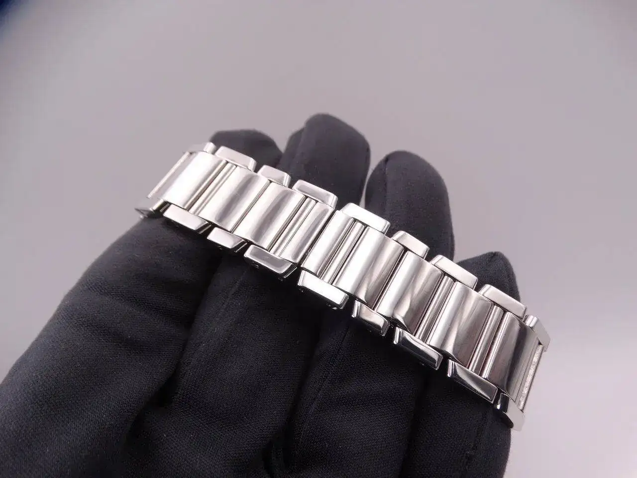 Cartier tank 2366 White gold 03116.webp