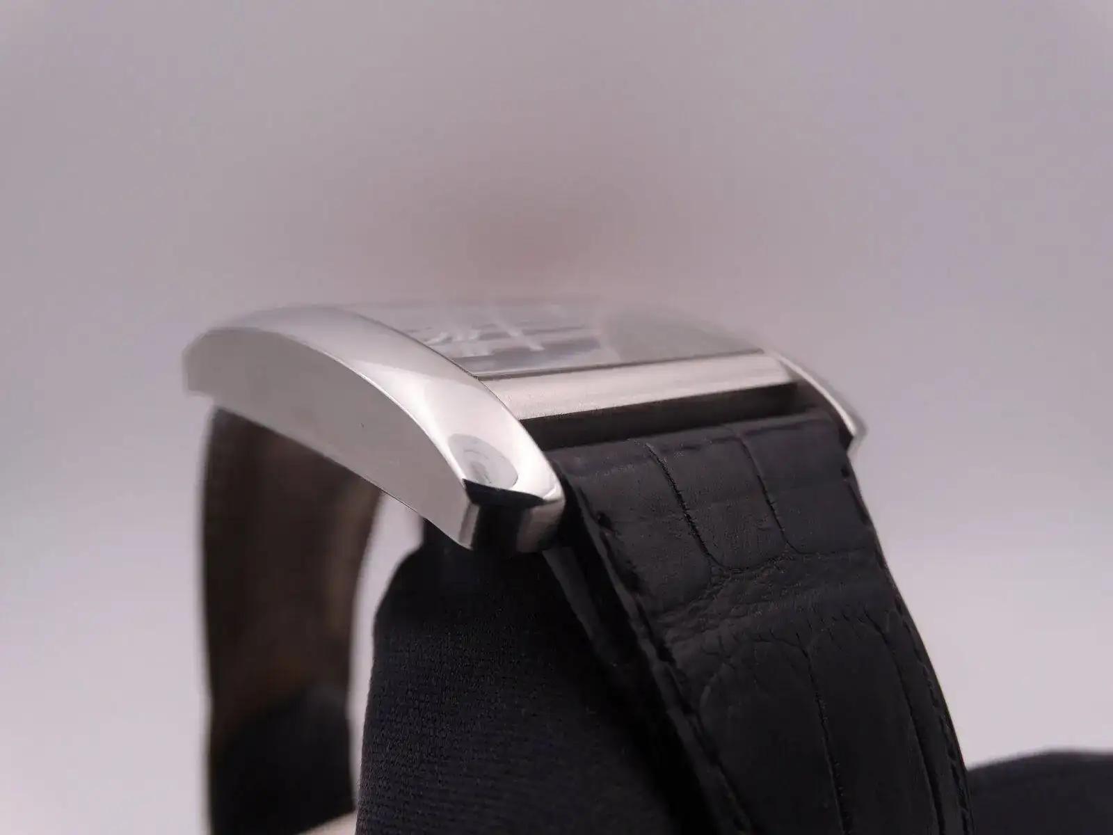 Cartier tank MC 06640.webp