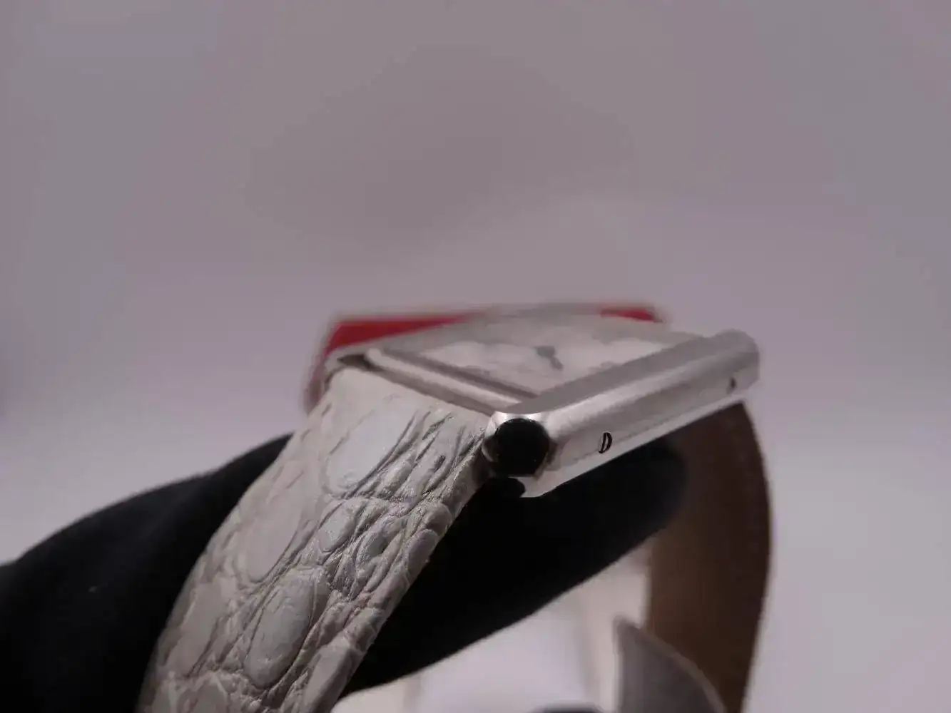 cartier tank solo quartz 5166.jpg