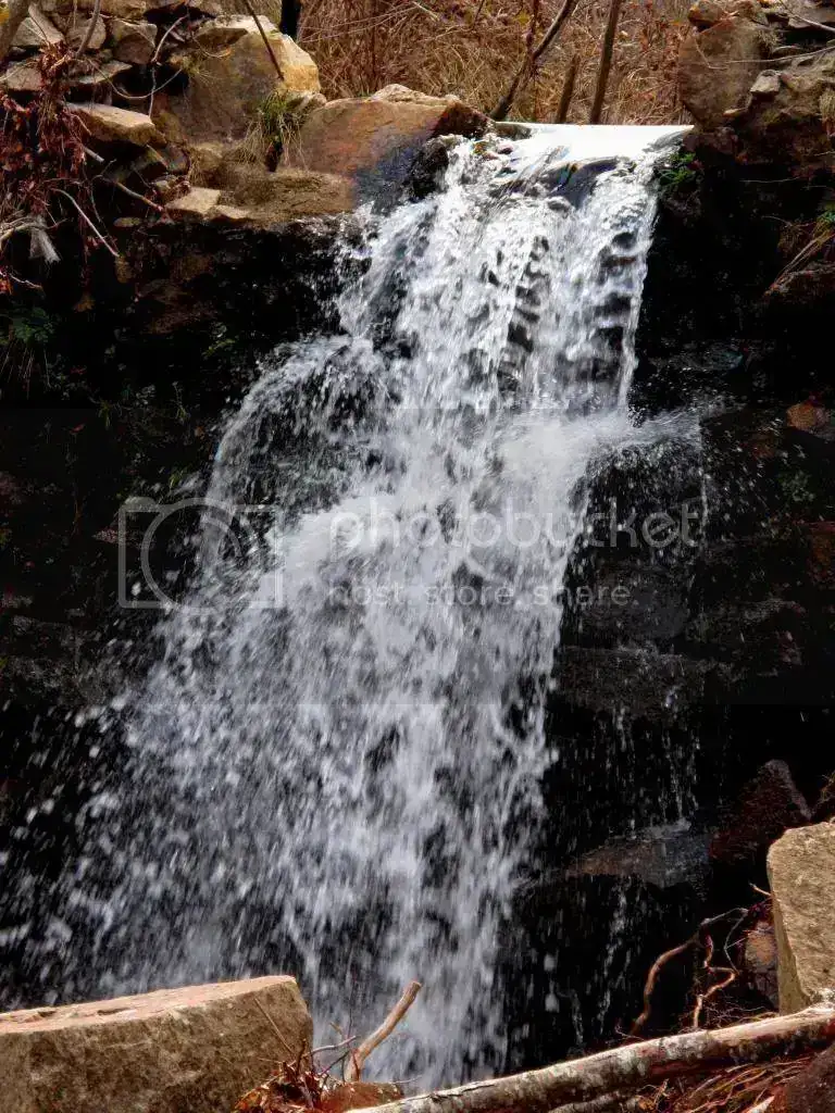 cascada_zpse924e495.webp