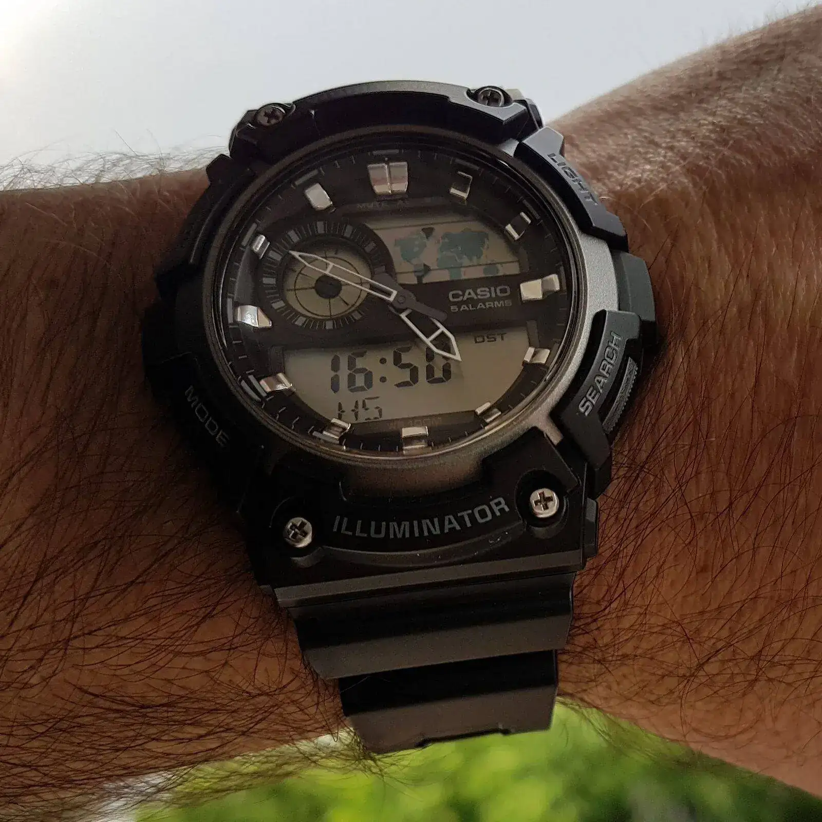 Casio AEQ-200W-1A (3).webp