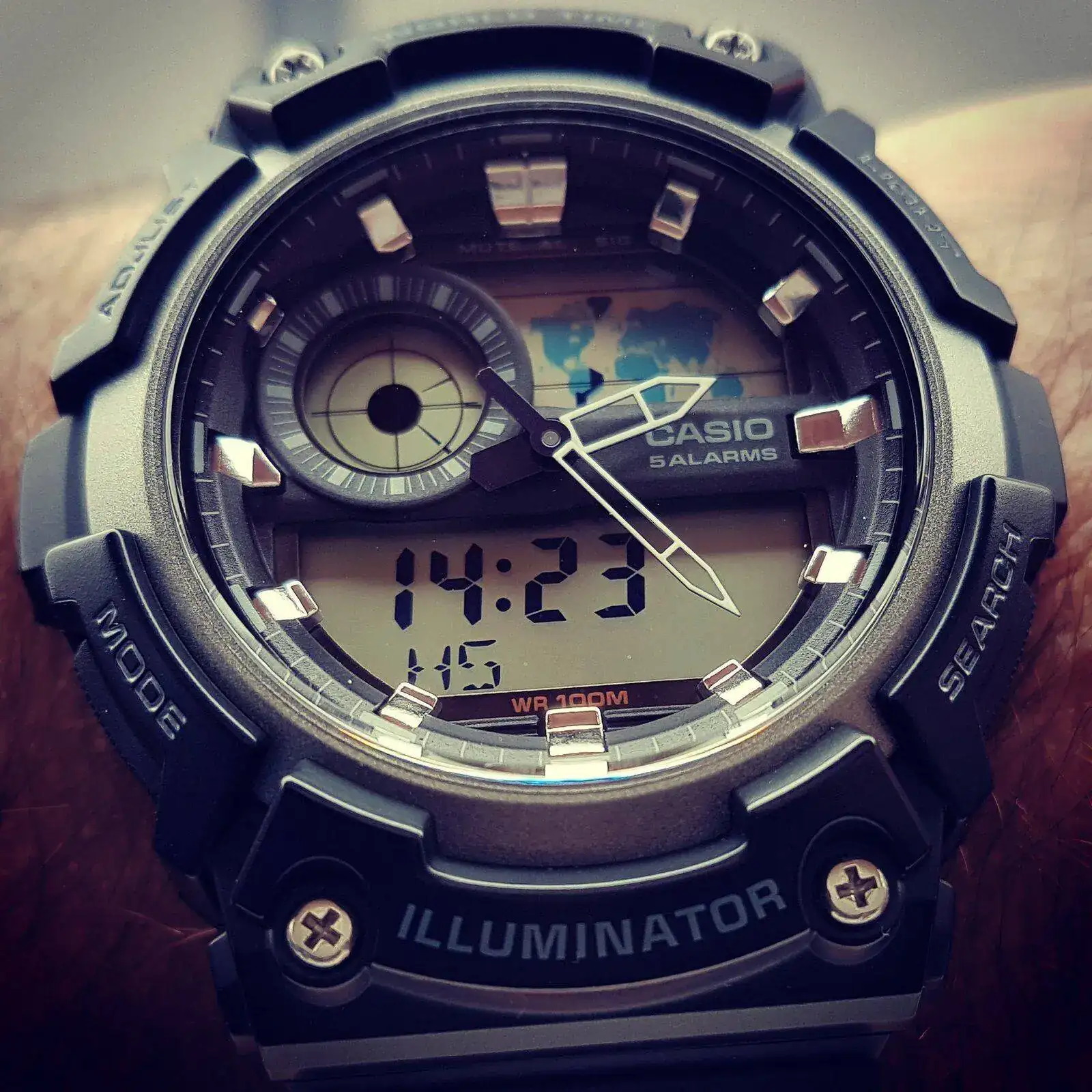 Casio AEQ-200W-1A (4).webp