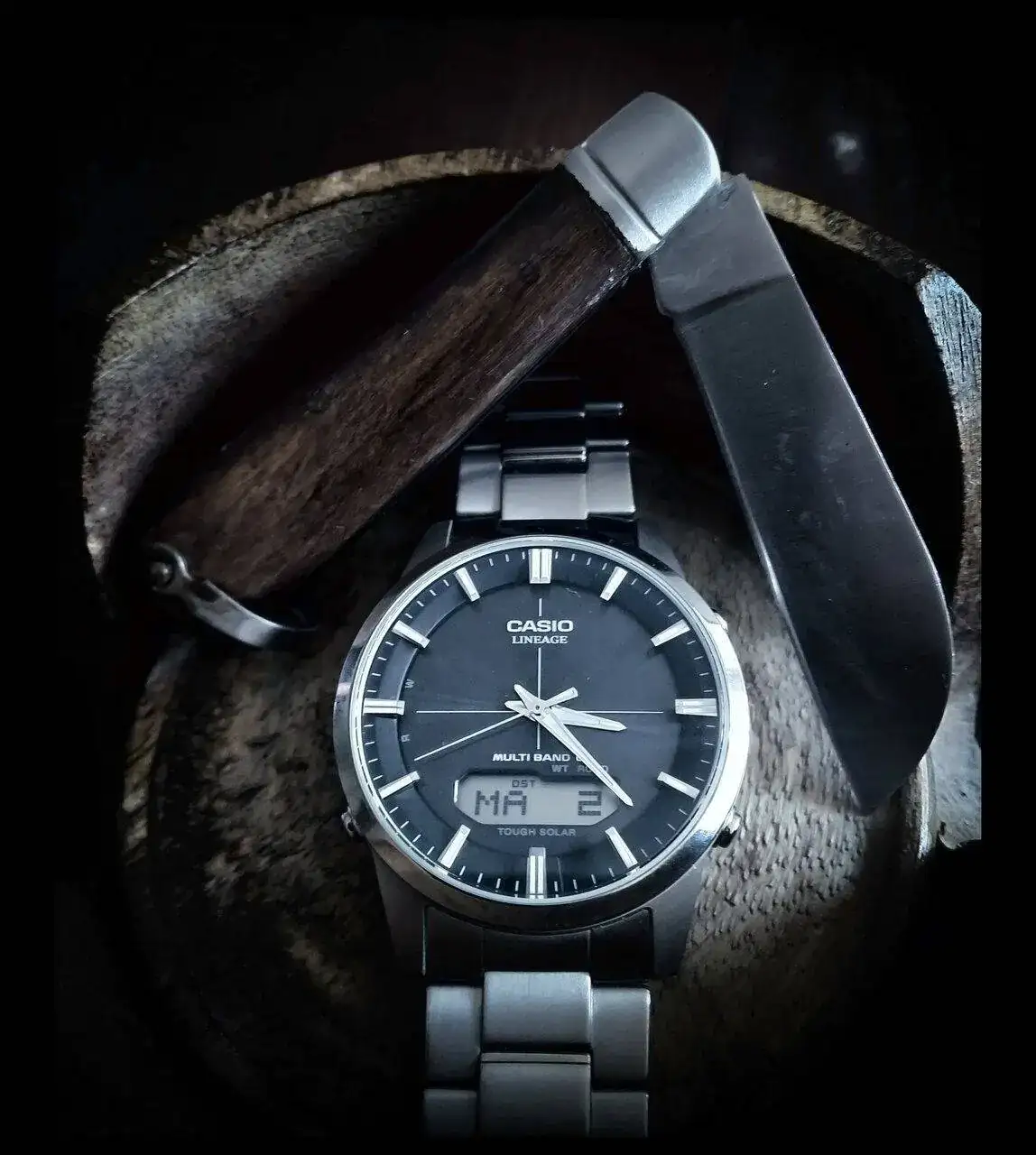 Casio Lineage Titanium (LCW-M100TSE-1AER)-Navaja.webp