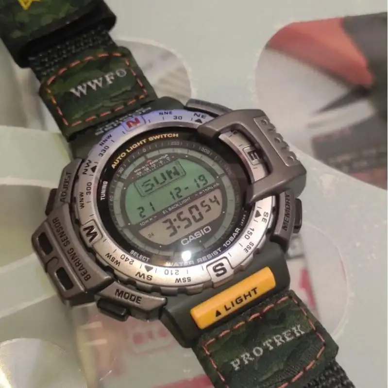 CASIO-PRO-TREK-PRT-40-de-1997-00.webp