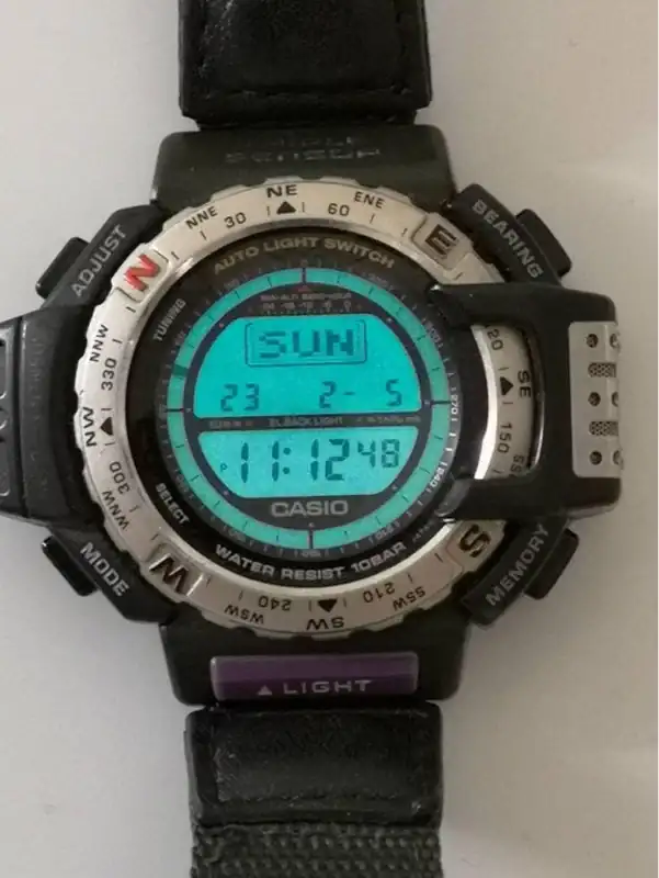 CASIO-PRO-TREK-PRT-40-de-1997-08.webp