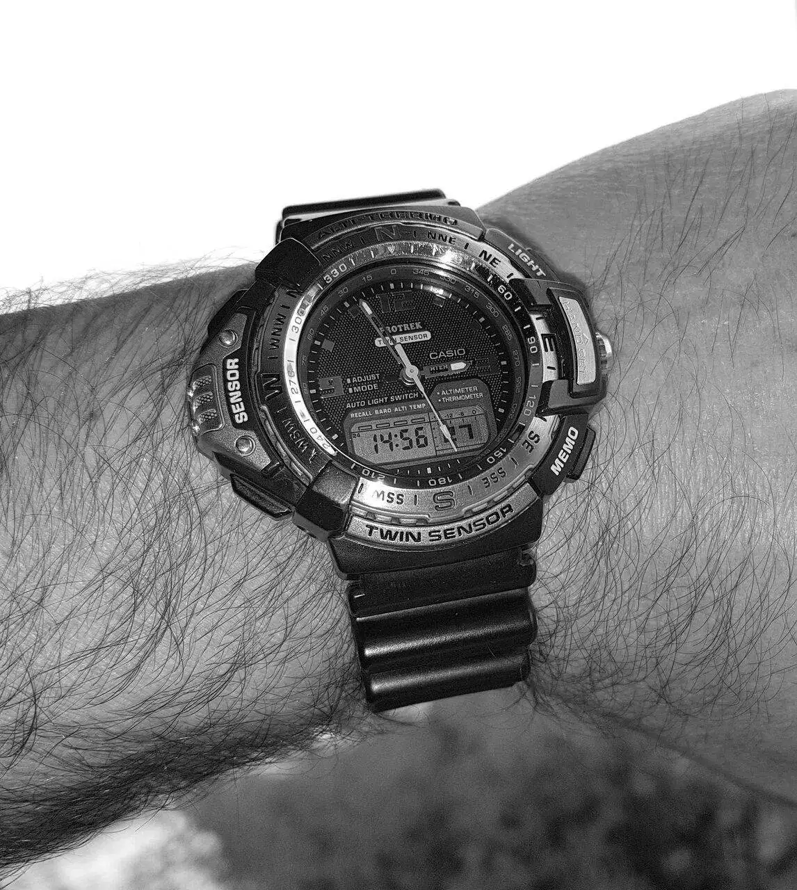 Casio Protek PRG-71 Twin Sensor (ByN).webp