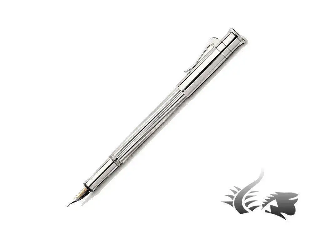 -Castell-Classic-Fountain-Pen-Wood-Platinum-trim-1.webp