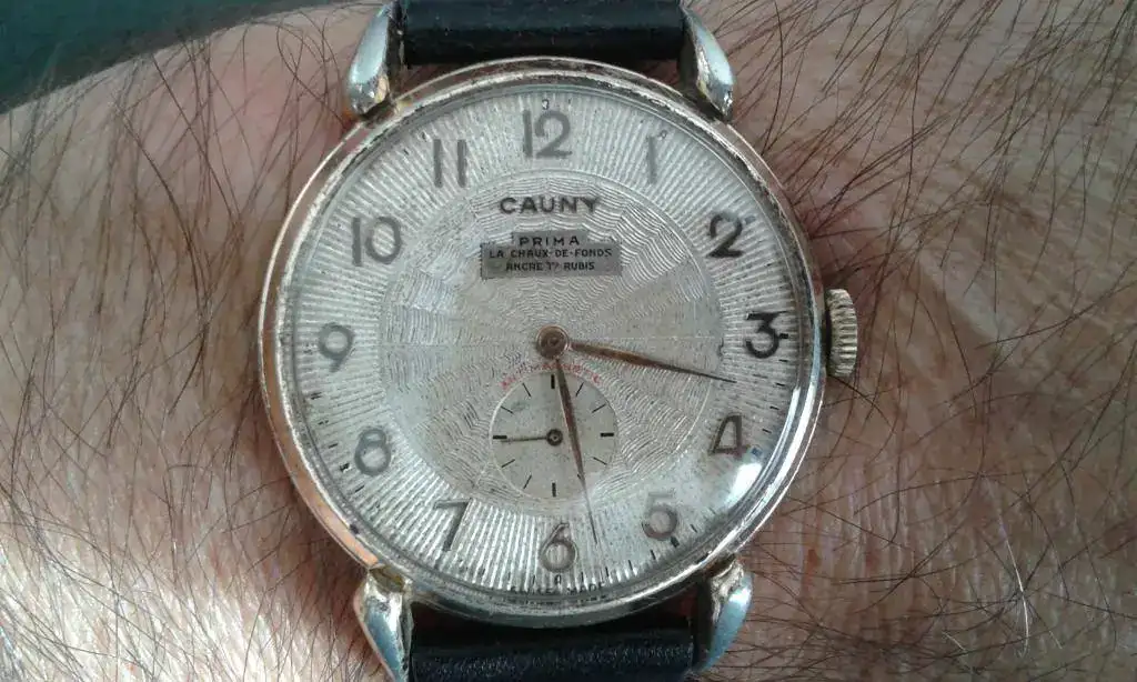CAUNY PRIMA LA CHAUX DE FONDS 17 RUBIS AMB FHF 70 (2).webp