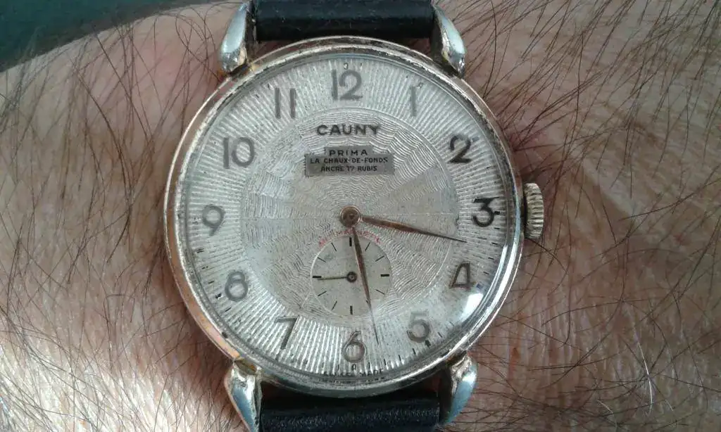 CAUNY PRIMA LA CHAUX DE FONDS 17 RUBIS AMB FHF 70 (2).webp