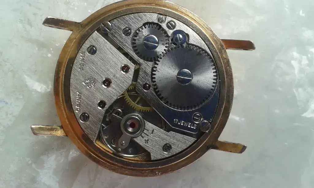 CAUNY SWISS PRIMA 17 JEWELS CALIBRE UNITAS 6310N IMATGE CALIBRE revisat BARGAS.webp