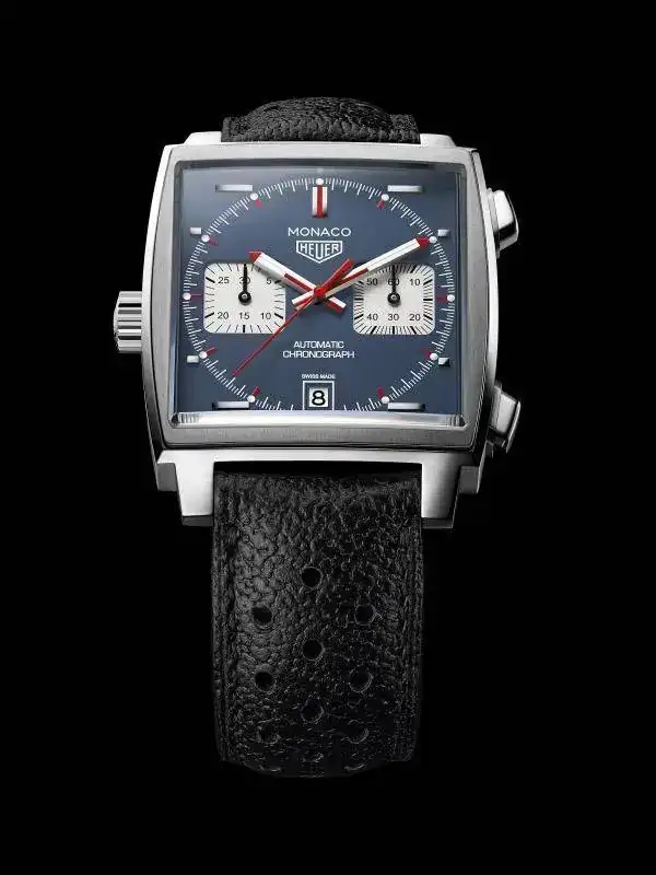 CAW211P.FC6356 MONACO CALIBRE 11 PACKSHOT 2015.webp