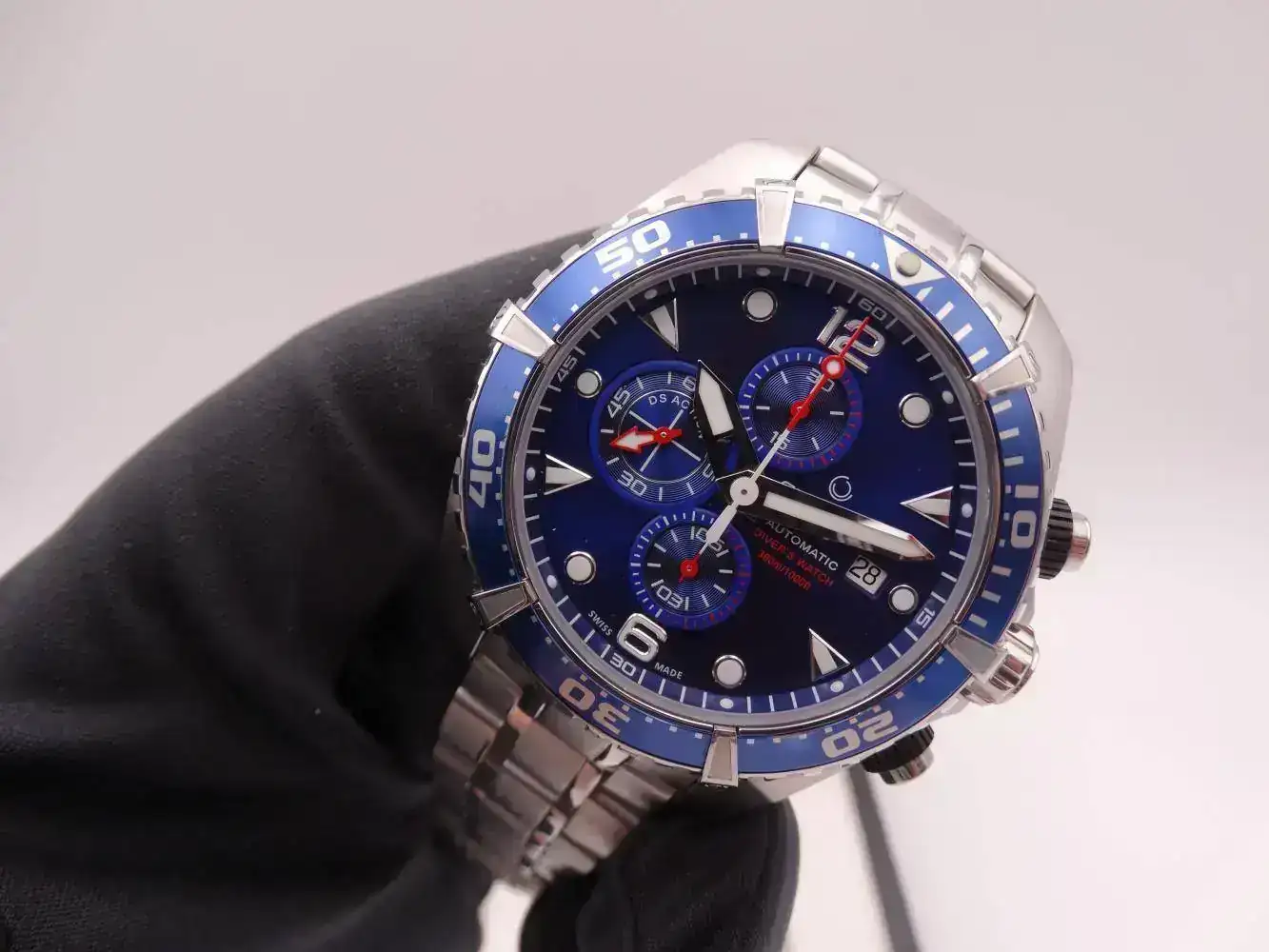 certina ds action chronograph automatic 0582.webp