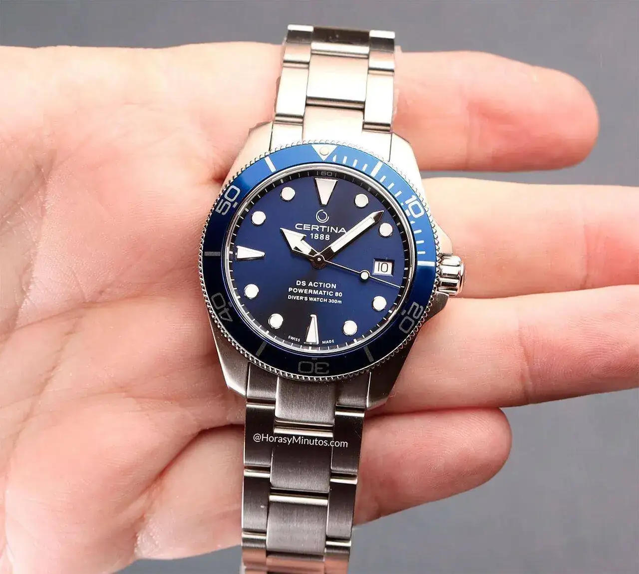 Certina-DS-Action-Diver-38-mm-6-Horas-y-Minutos.webp