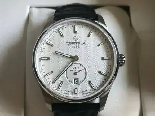 certina ds4 small secons.webp