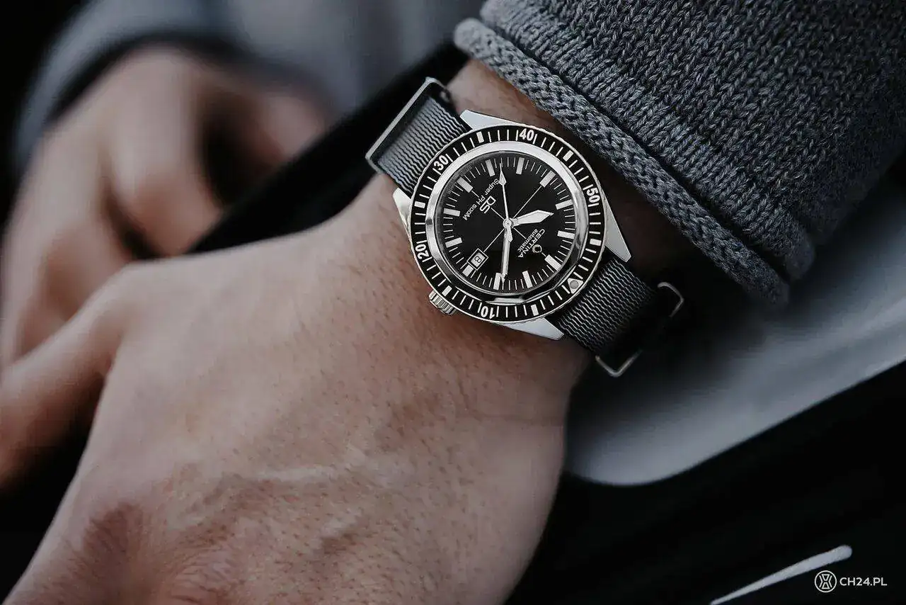 certina_ds_super_ph500m_2021b_ch24pl.webp