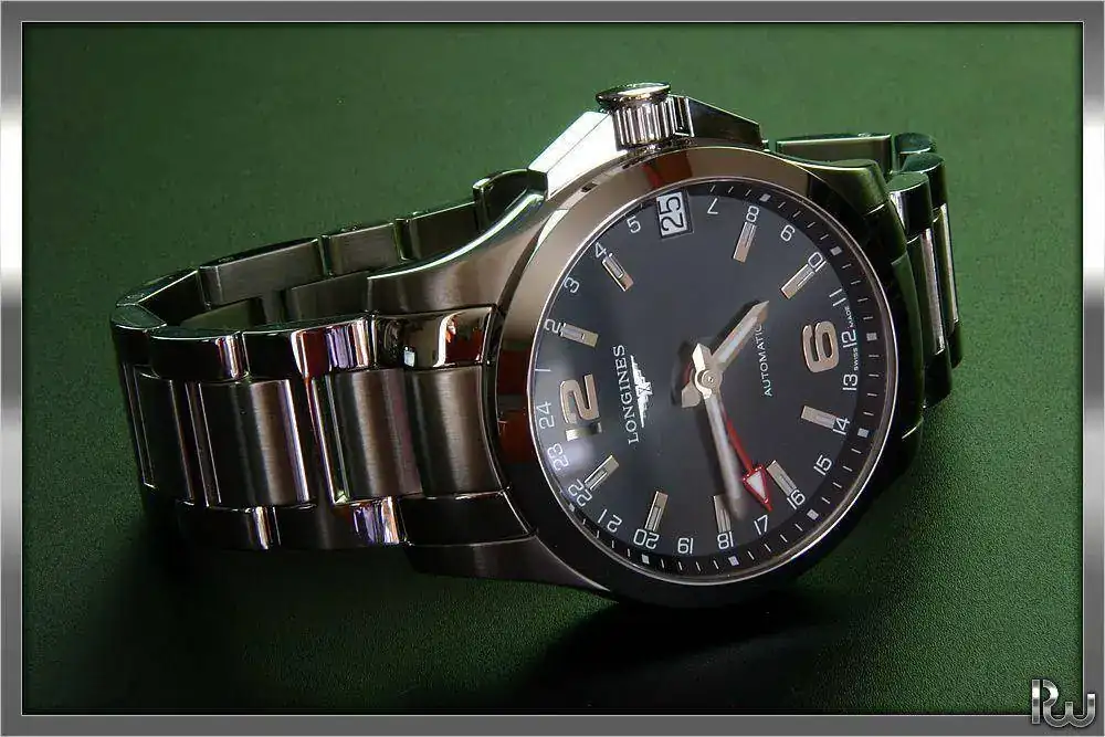 ch-elegante-drei-zeiger-automatik-gesucht-conq_003.webp