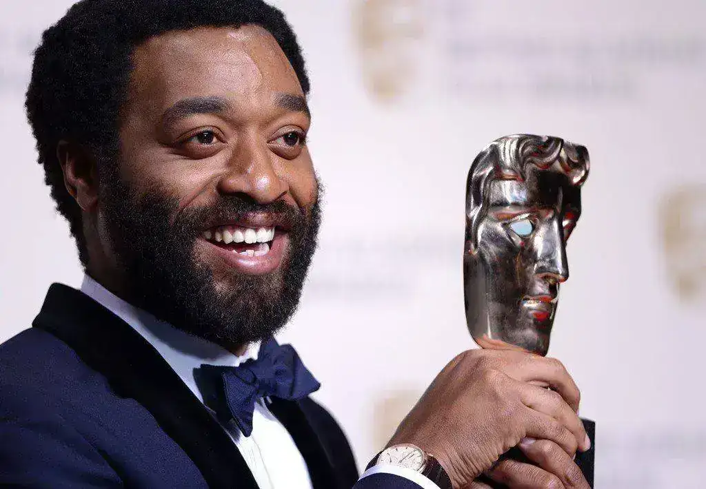 Chiwetel Ejiofor_Jaeger-LeCoultre Master Reserve de Marche PG_BAFTA 2014 (1).webp