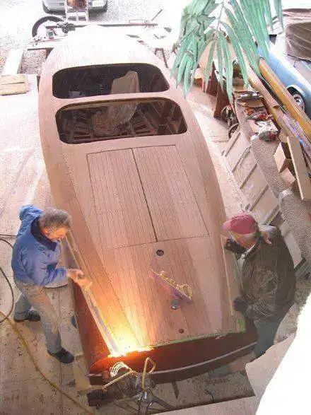 Chris-Craft-restoration.webp