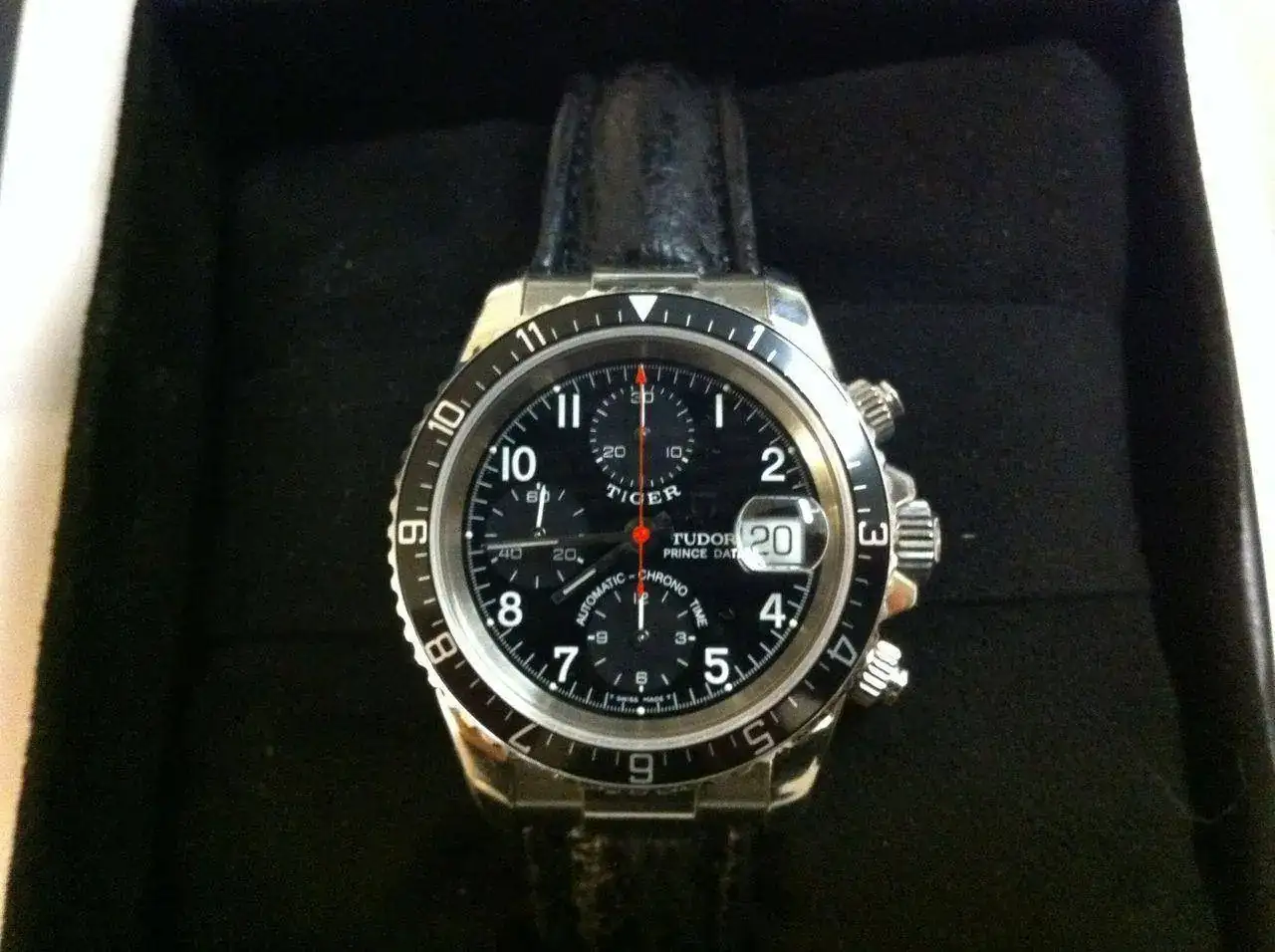 chrono-black-w-shark-skin-strap-ref-79270-img_1208.webp