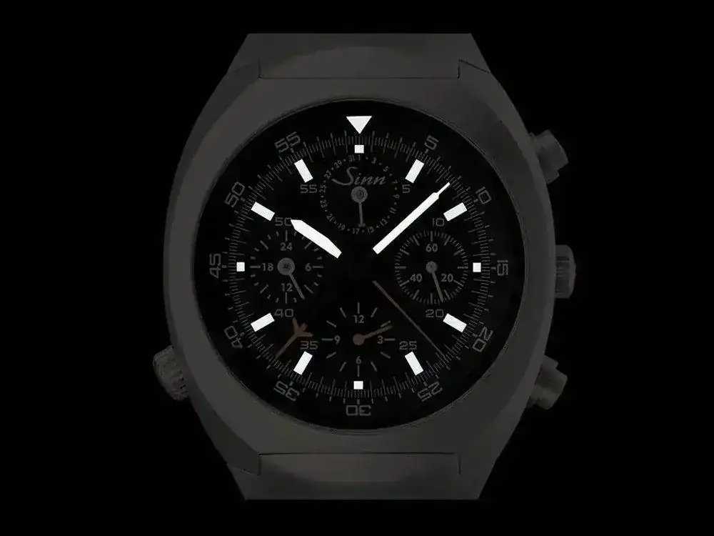 -Chronograph-142.050-Steel-Bracelet-142.050%20MB-2.webp