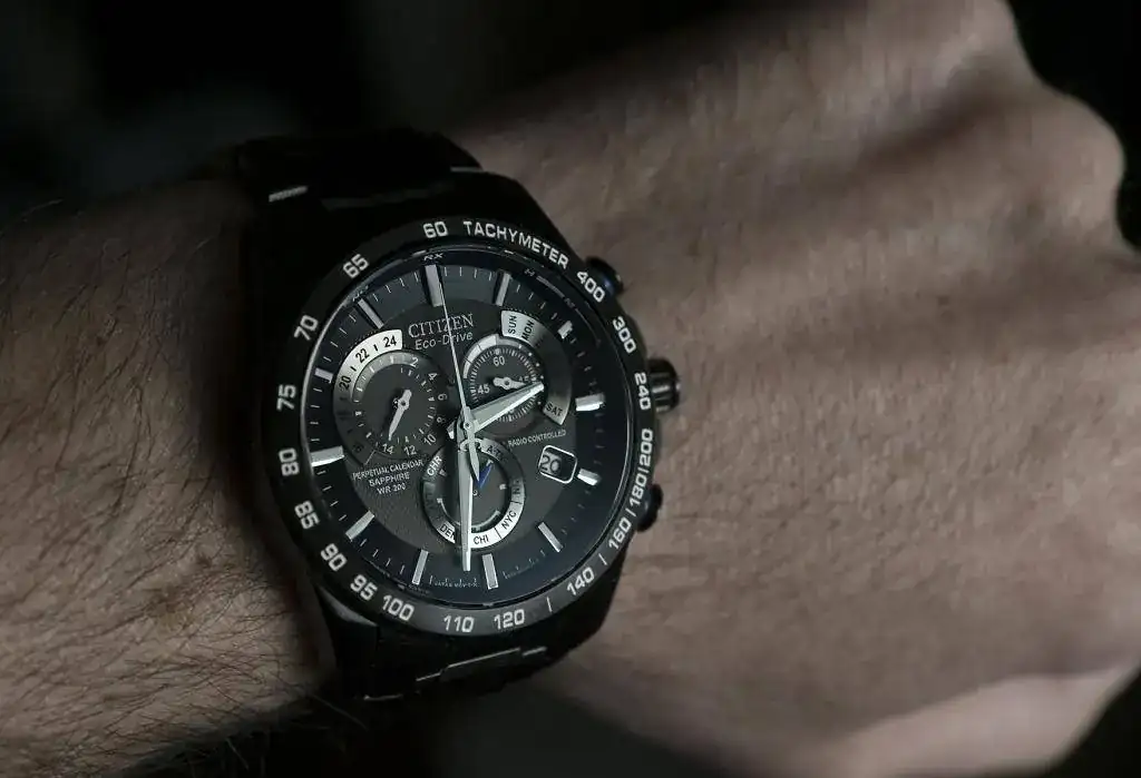 Citizen Black 1.webp