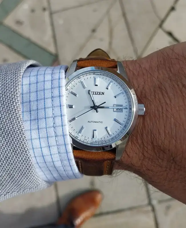 CITIZEN-cuero.webp
