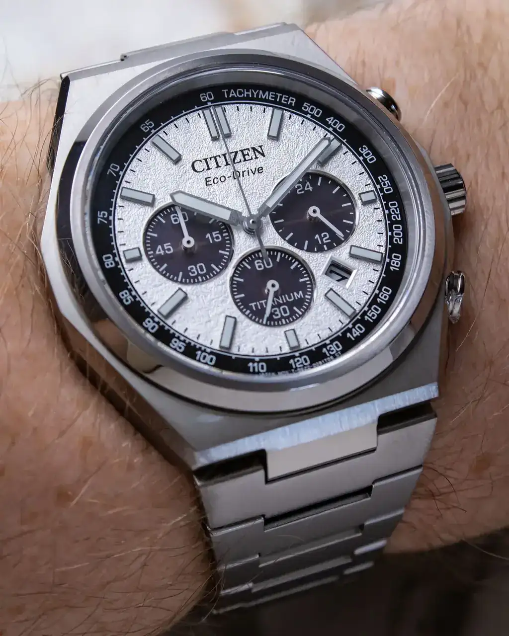 Citizen-Forza-Chronograph-LOR-Crop-12.webp