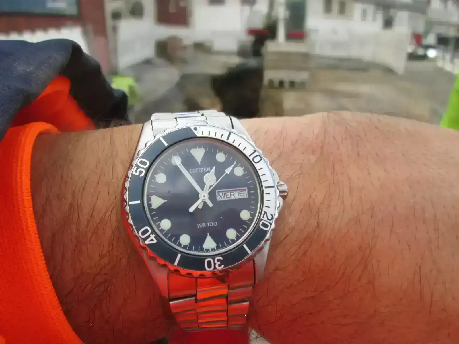 Citizen q wr 100 (11).webp