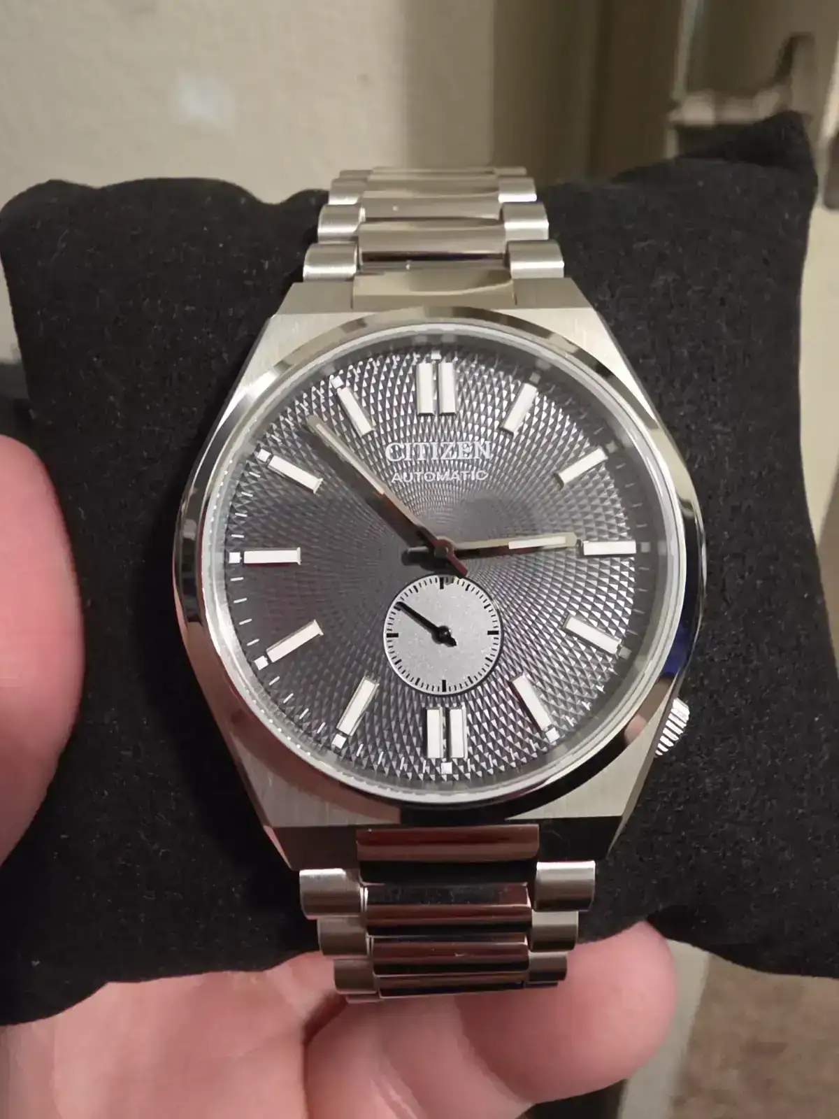 citizen-tsuyosa-small-second-grey-dial-on-steel-bracelet-v0-zoi3j17iitnf1.webp