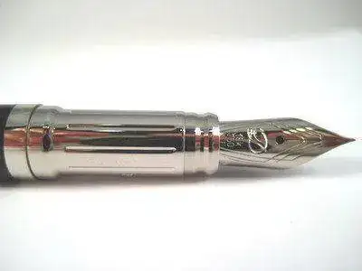 Classic-Fountain-Pen-Ch.-Lacquered-41326-F-41326-5.webp